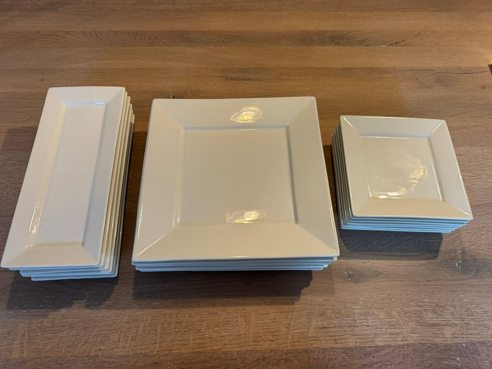 6 persoons bordenset wit, Ophalen of Verzenden, Zo goed als nieuw, Bord(en), Overige stijlen