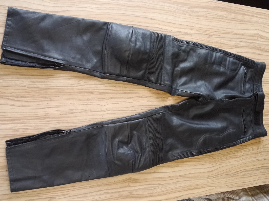 (2) motorbroek leder, maat 32, Motoren, Ophalen of Verzenden, Tweedehands, Dames, Broek | leer