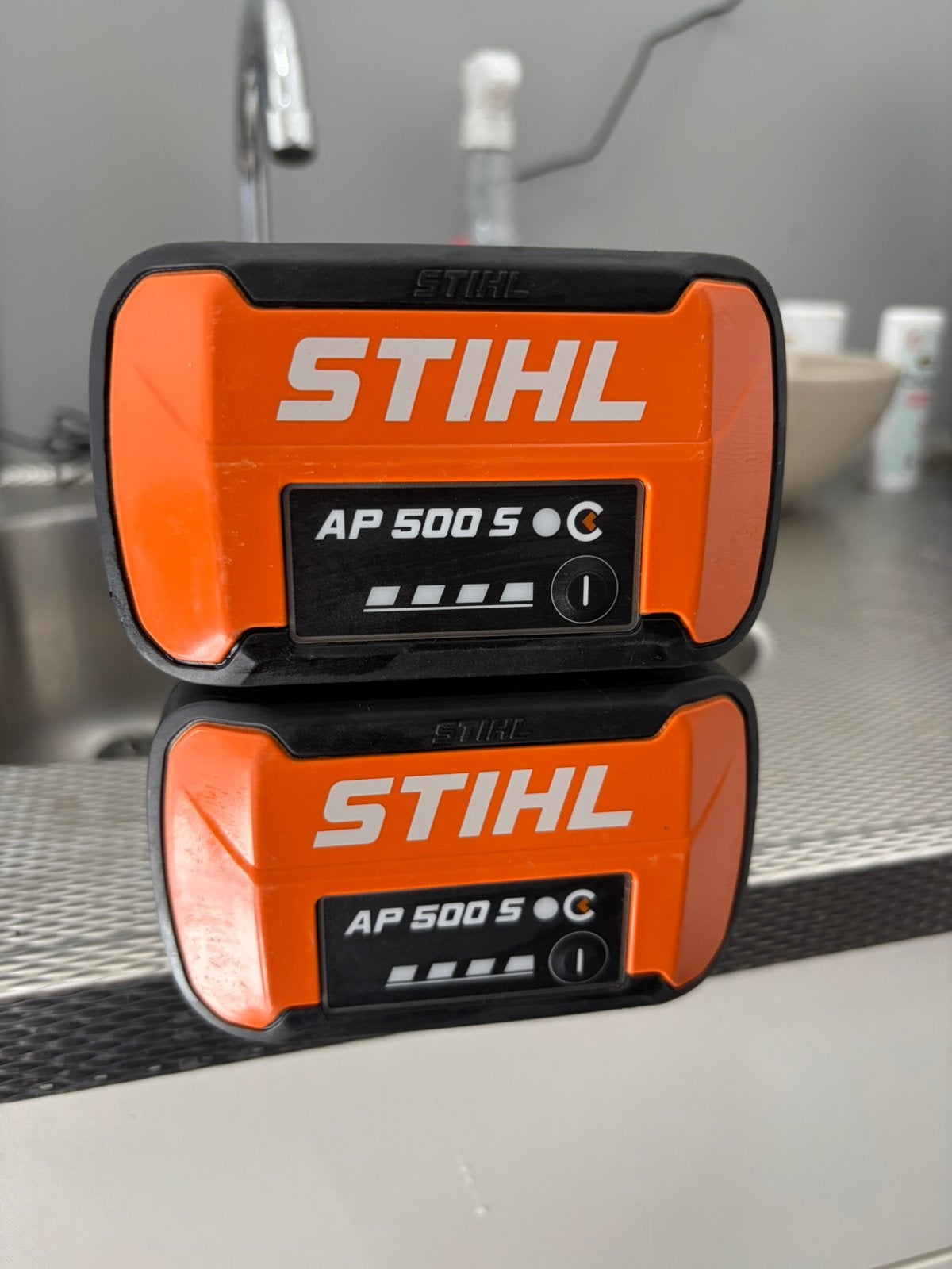 2 x stihl AP500S accu nieuw, Ophalen, Zo goed als nieuw