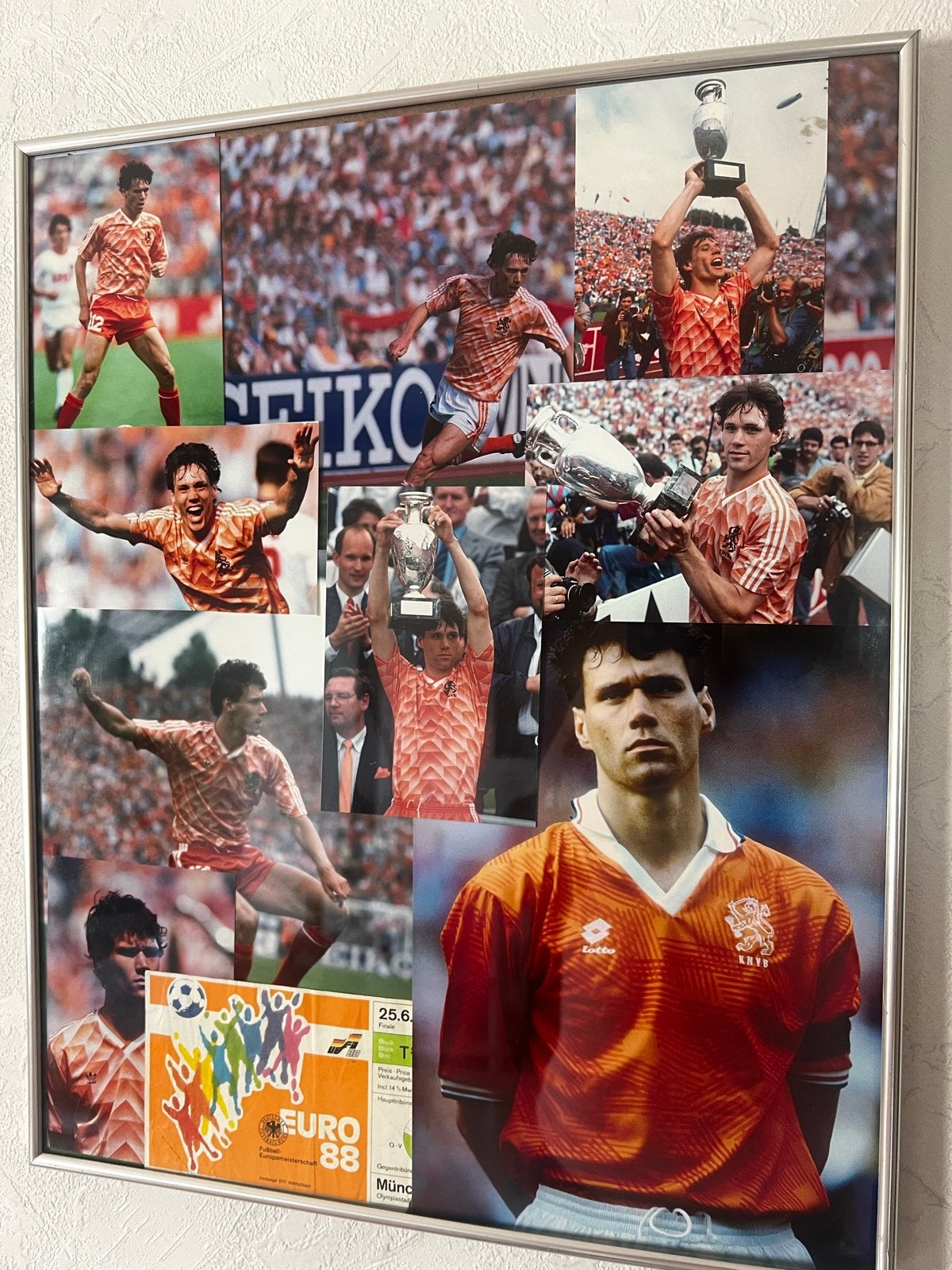 Ingelijste collage van Marco van Basten - EK 1988, Ophalen, Zo goed als nieuw, Overige binnenlandse clubs, Poster, Plaatje of Sticker
