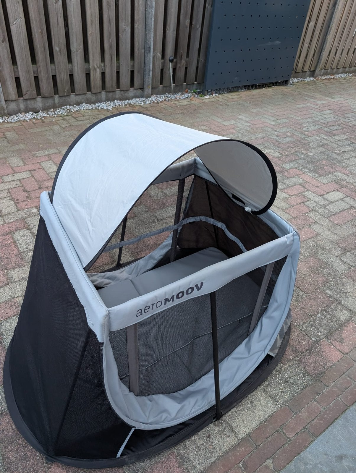 AeroMoov Instant Travel Cot - Campingbed zonneklep/klamboe, Kinderen en Baby's, Ophalen, Gebruikt, Reisbedje