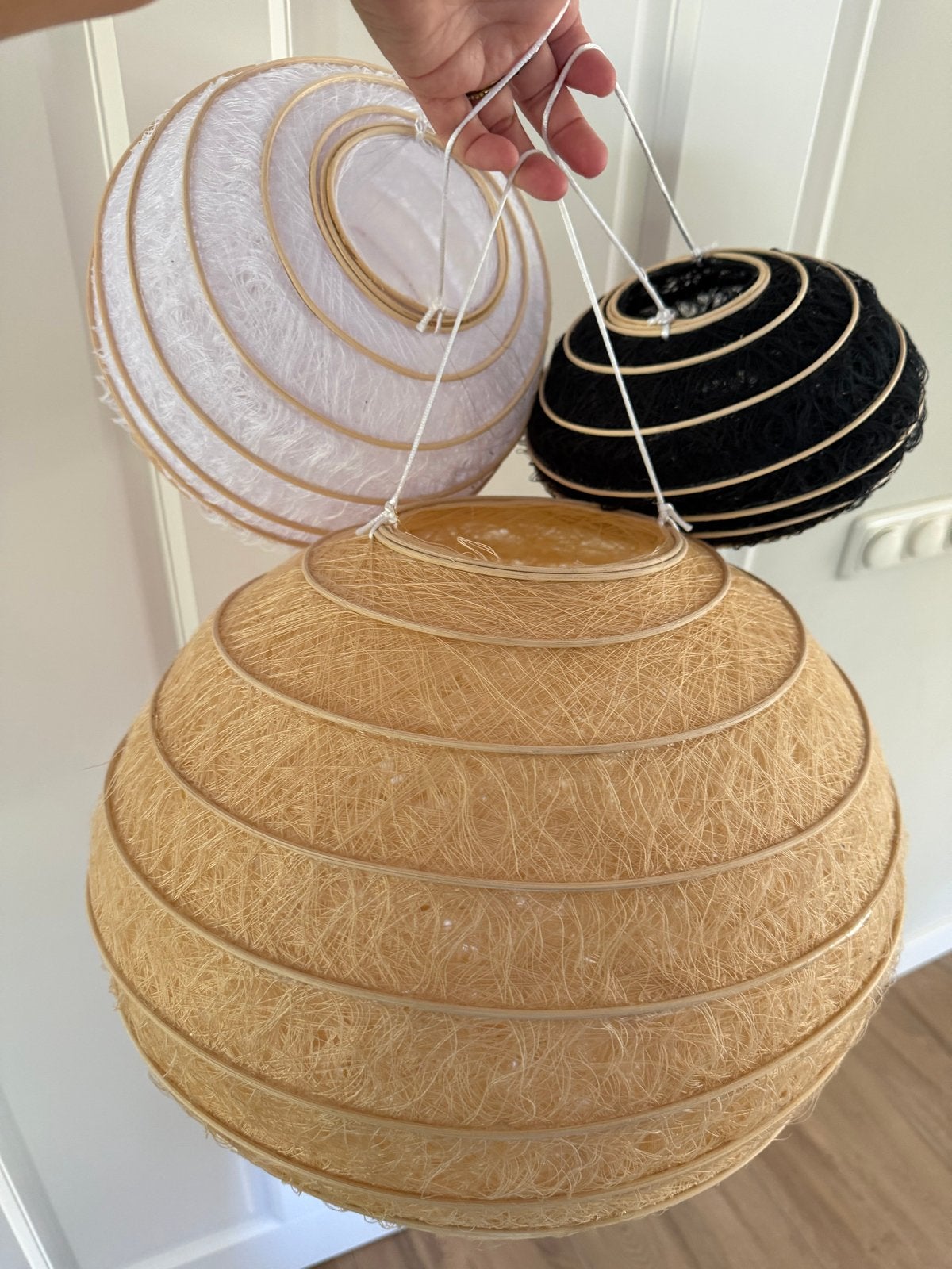 Set van 4 ongebruikte lampionnen van draad en hout, Overige merken, Beige, Nieuw, Ophalen of Verzenden