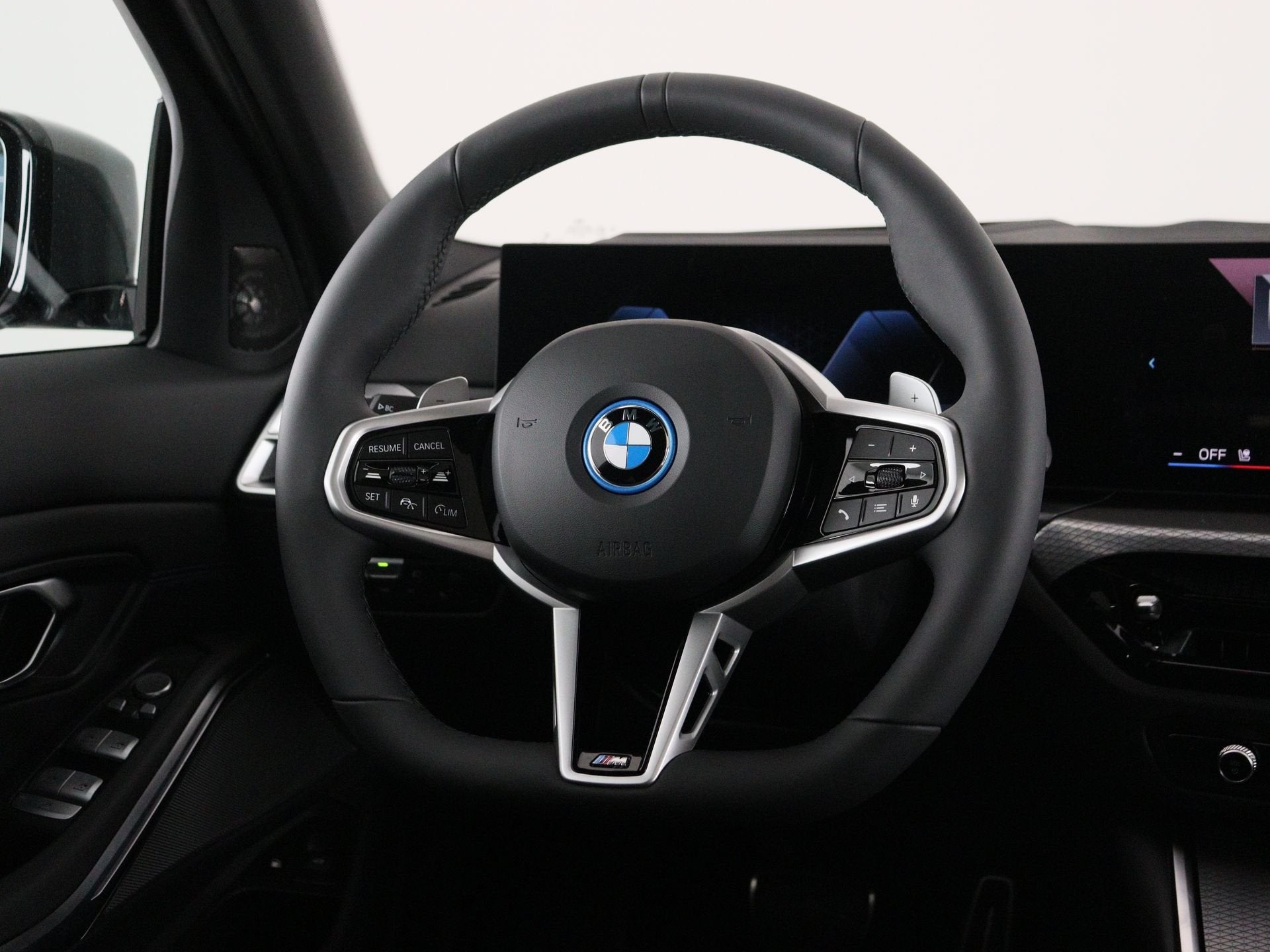BMW 3 Serie Sedan 330e M Sport Pro | Comfort Pakket | Harman, Auto's, Automaat, 1998 cc, Achterwielaandrijving, Zwart