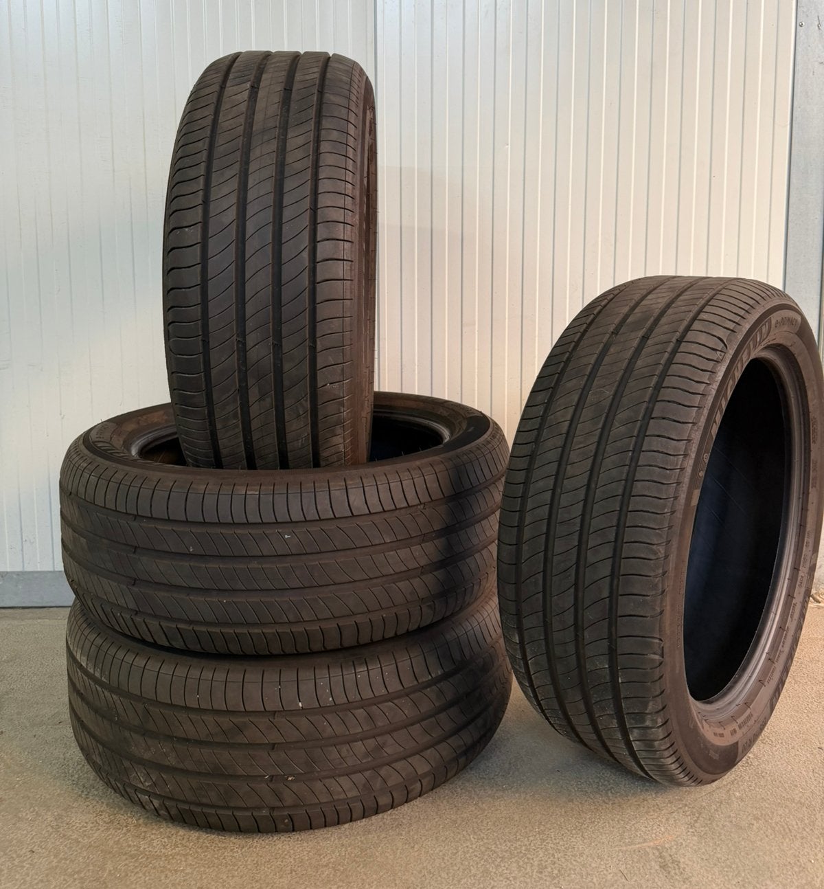 235/50/20 104V Michelin Zomerbanden Nieuw/Demo E Primacy, Europalaan 30 5232 BC’s Hertogenbosch, Info@michelin.nl, Nieuw, Ophalen of Verzenden
