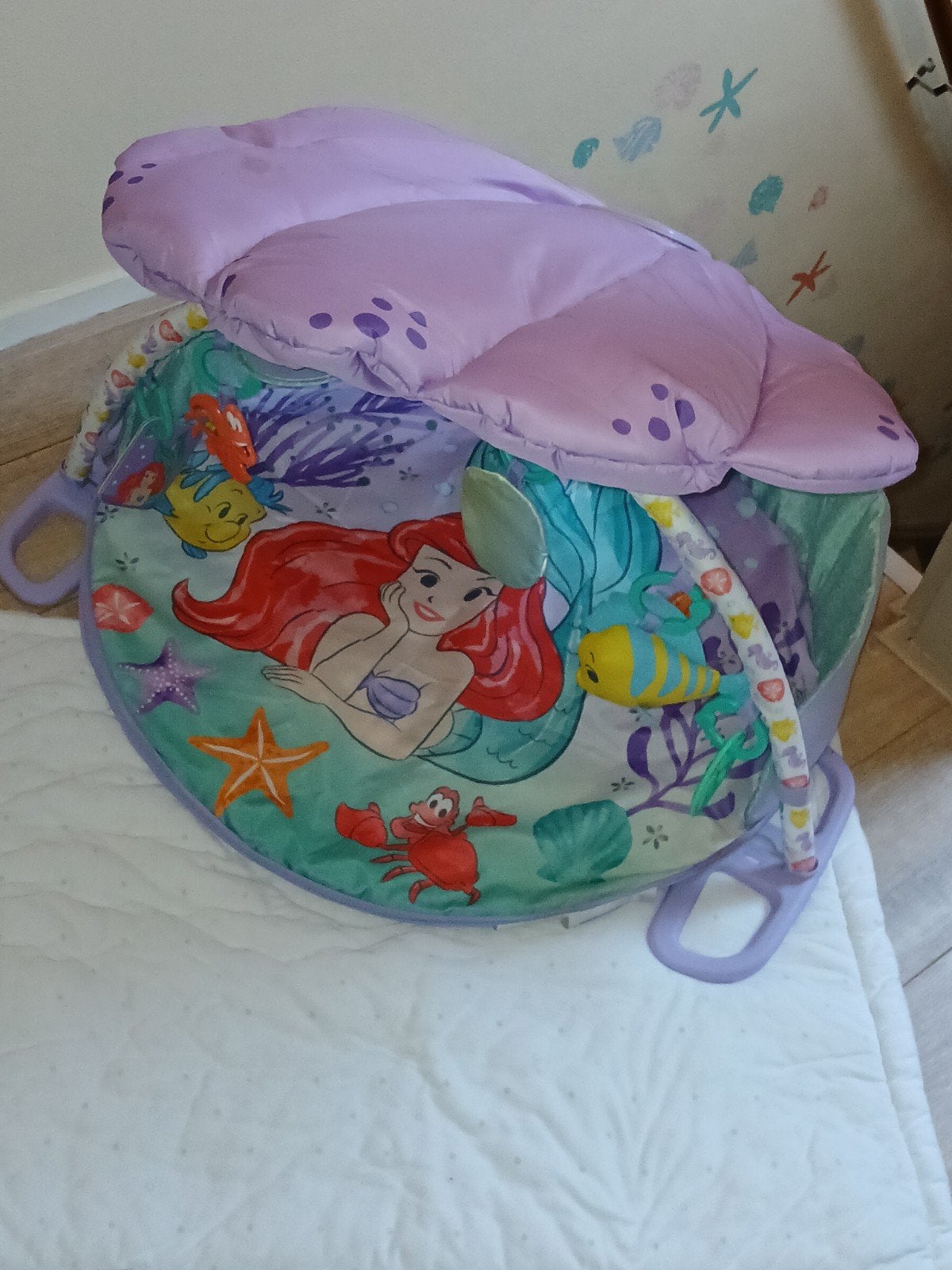 mooie speelkleed baby gym van de kleine zeemeermin Disney, Ophalen, Zo goed als nieuw