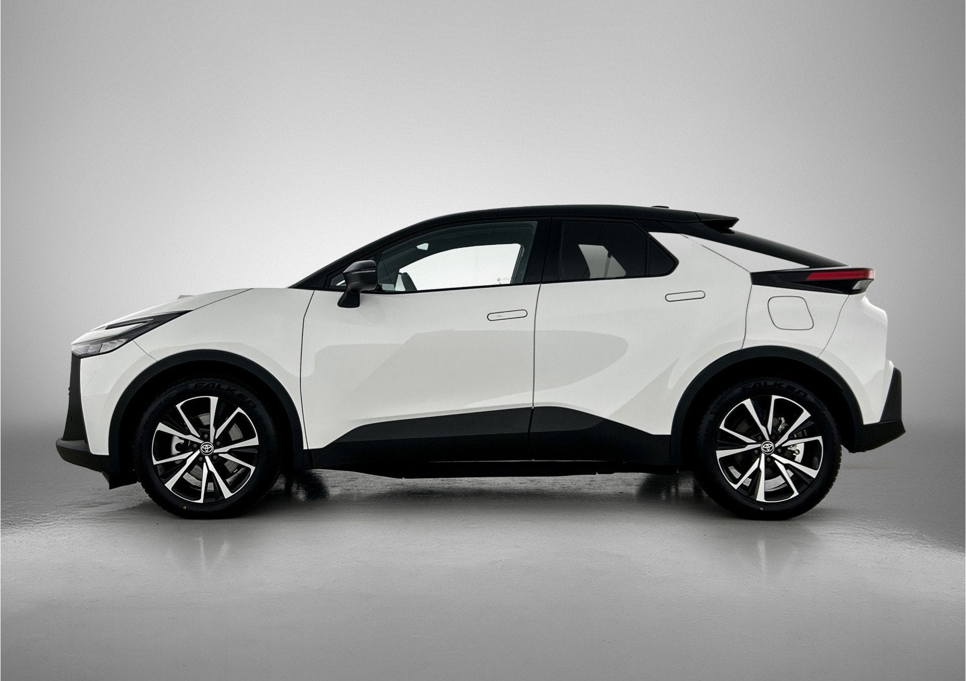 Toyota C-HR 2.0 Plug-in Hybrid 220 First Edition | Bi-Tone |, Auto's, 12 maanden, Stof, 4 cilinders, Wit
