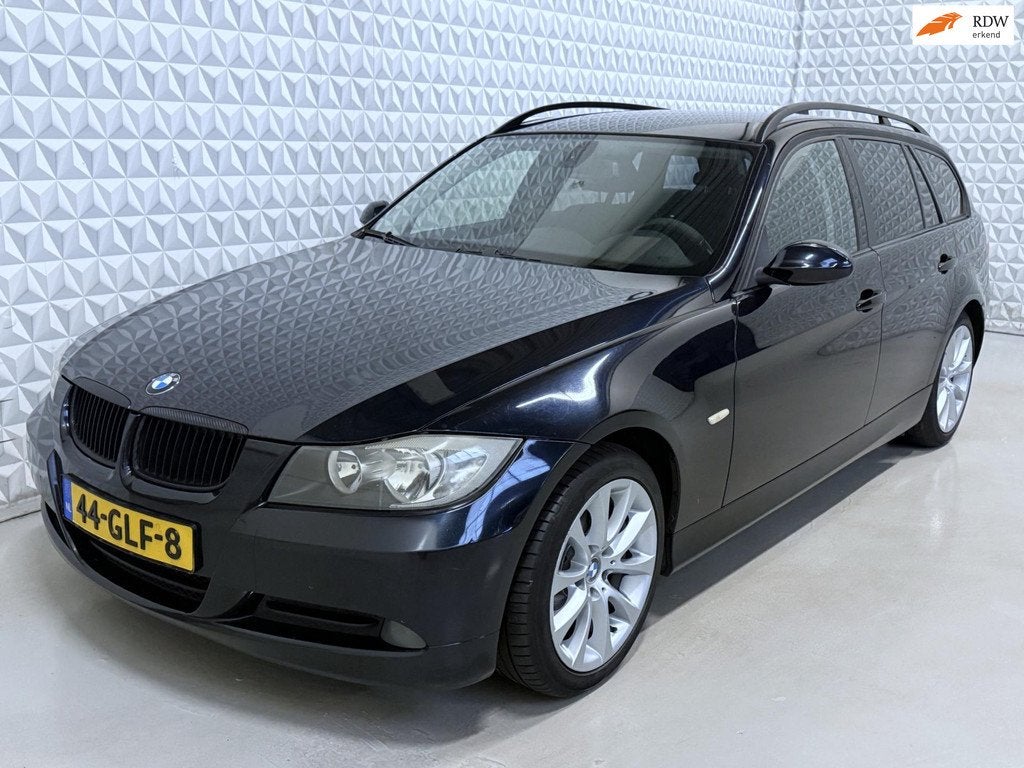 BMW 3-serie Touring 320i Business Line KOOPJE! VASTE PRIJS!, Achterwielaandrijving, 4 cilinders, Zwart, Origineel Nederlands