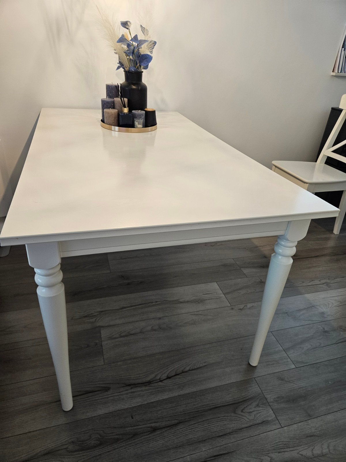 Foto 2 van Witte ikea uitschuifbare eettafel uit de rosentorp serie