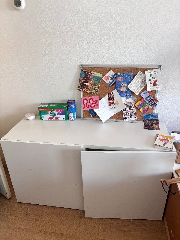 Witte kast, Ophalen, Met deur(en), 150 tot 200 cm, Zo goed als nieuw