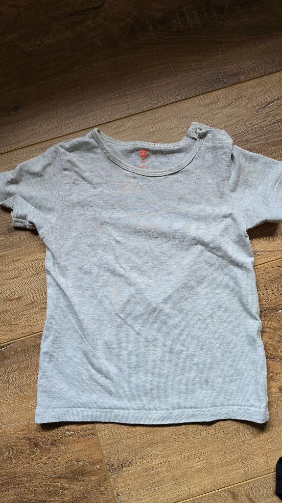 Grijs t-shirt van Hema maat 98, Kinderen en Baby's, Kinderkleding | Maat 98, Ophalen of Verzenden, Zo goed als nieuw, Shirt of Longsleeve
