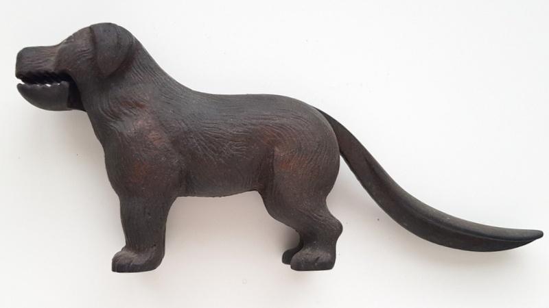 Gietijzeren, antieke notenkraker in model (st.Bernards)hond, Ophalen of Verzenden