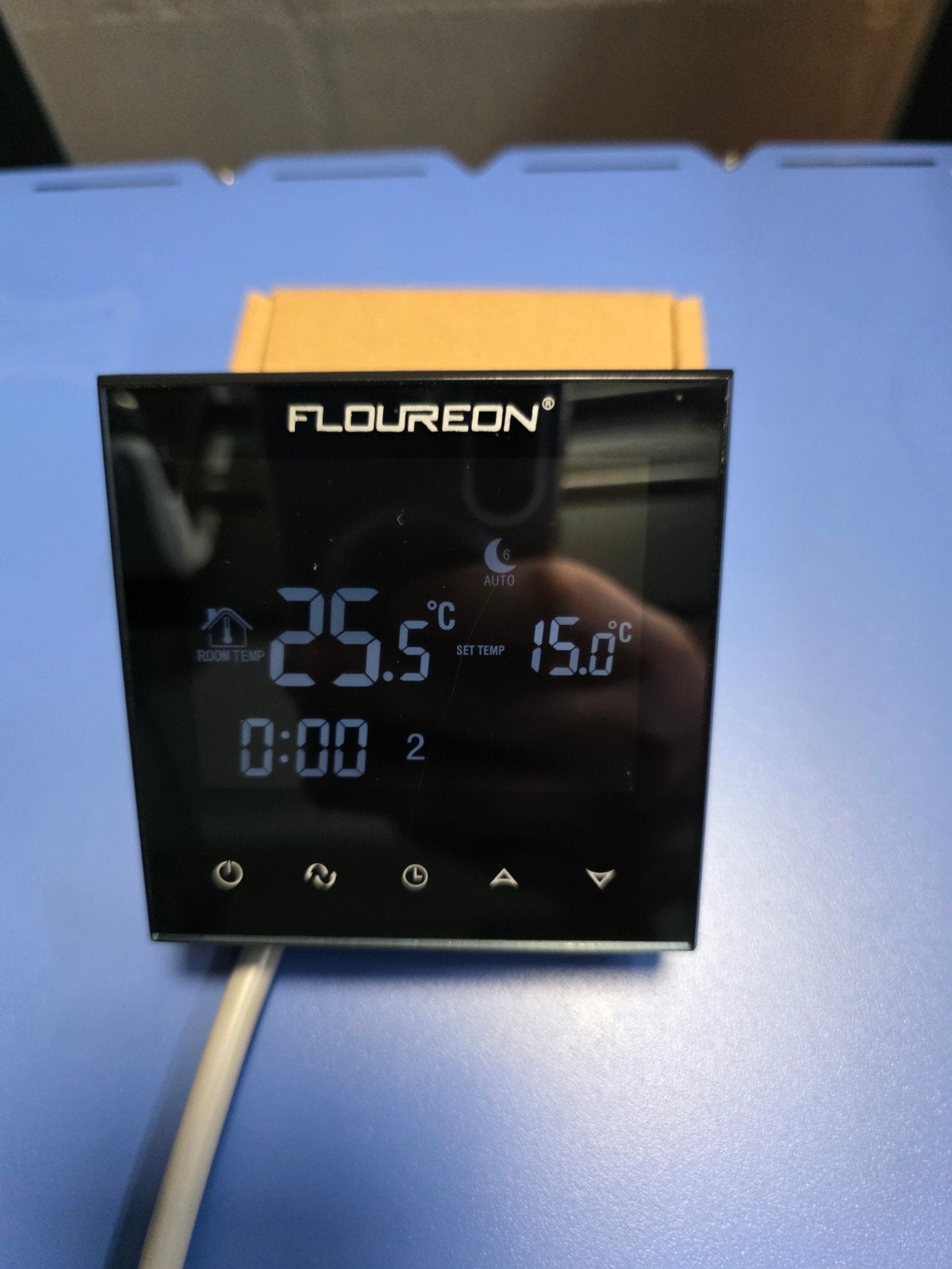 Floureon slimme thermostaat met lichte kras, Ophalen of Verzenden, Slimme thermostaat, Zo goed als nieuw