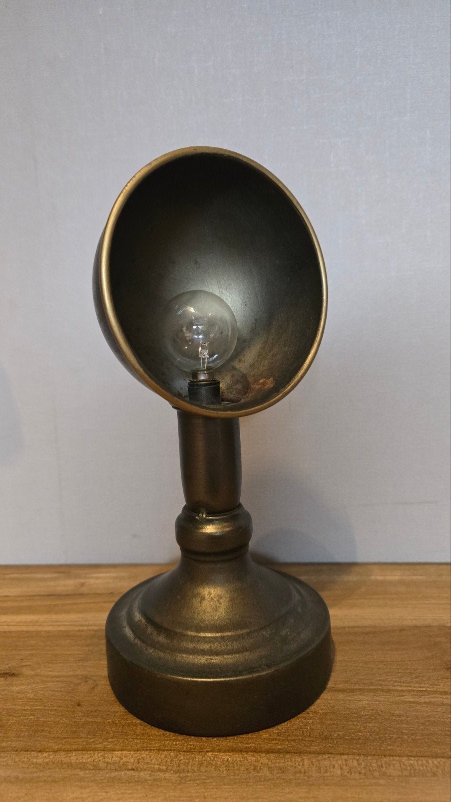 Vintage bronzen tafellamp met industriële look, Antiek en Kunst, Ophalen of Verzenden