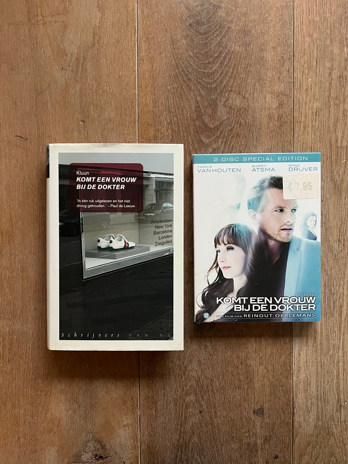 Komt een vrouw bij de dokter - Boek & DVD, Boeken, Ophalen of Verzenden, Zo goed als nieuw, Nederland