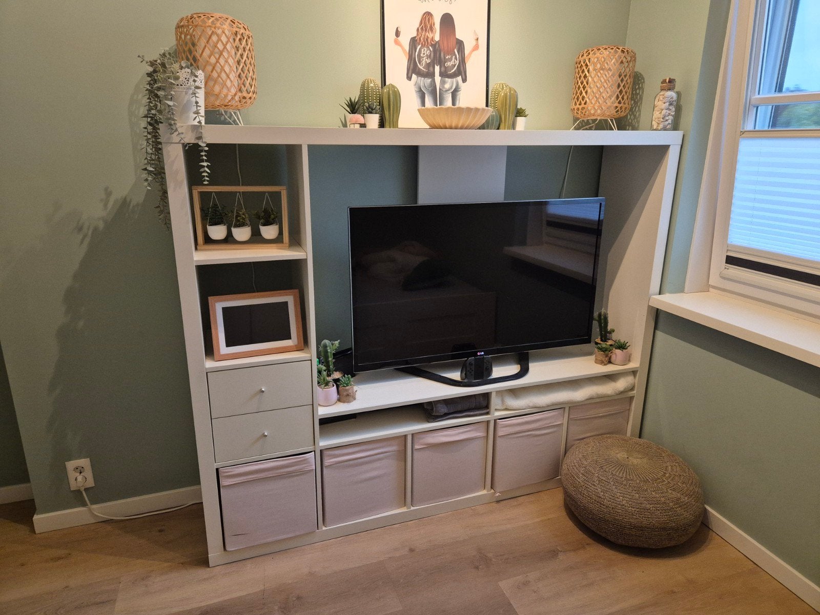 IKEA Kallax TV meubel met roze bakken, Ophalen, Gebruikt, Modern, Scandinavisch, 100 tot 150 cm
