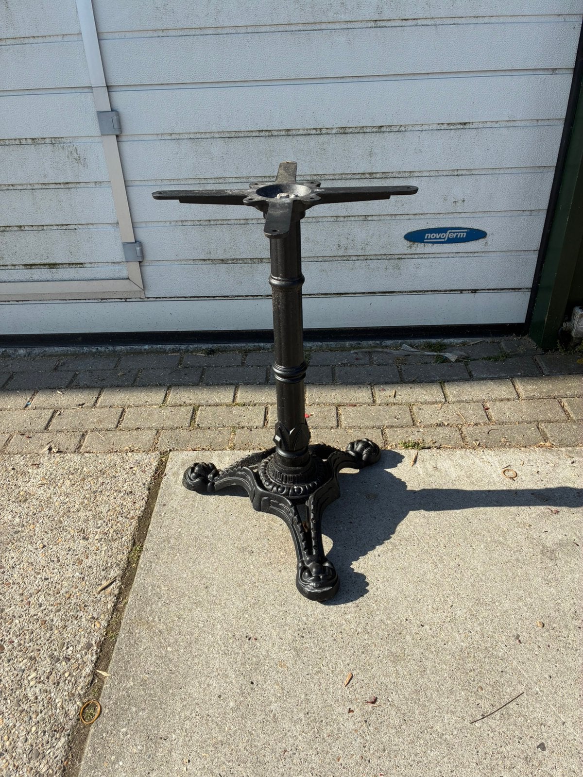 Tafelvoet bistro tafel zwart ijzer, Huis en Inrichting, Woonaccessoires | Paraplubakken, Ophalen, Zo goed als nieuw, Metaal