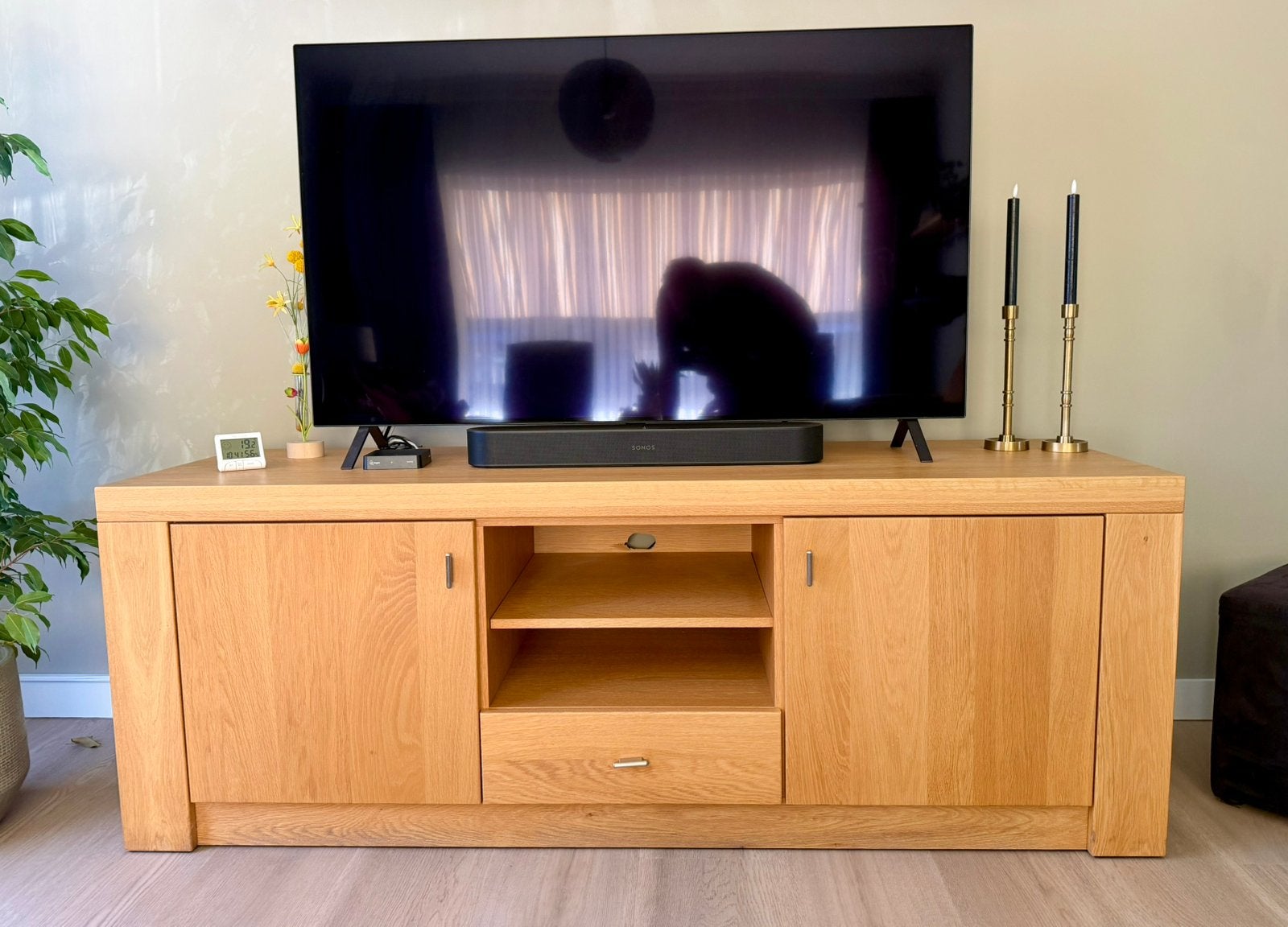 TV-meubel - modern massief eiken, Huis en Inrichting, Ophalen, Modern, licht eiken, 150 tot 200 cm, Eikenhout