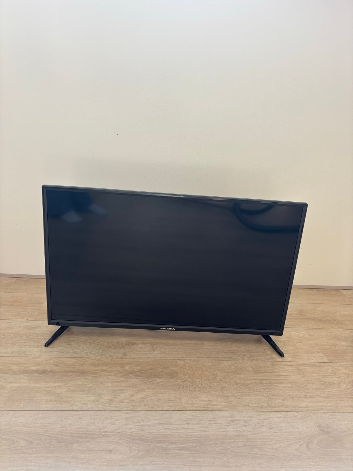 Salora 32 inch LED TV met afstandsbediening, 50 Hz, HD Ready (720p), 60 tot 80 cm, Ophalen