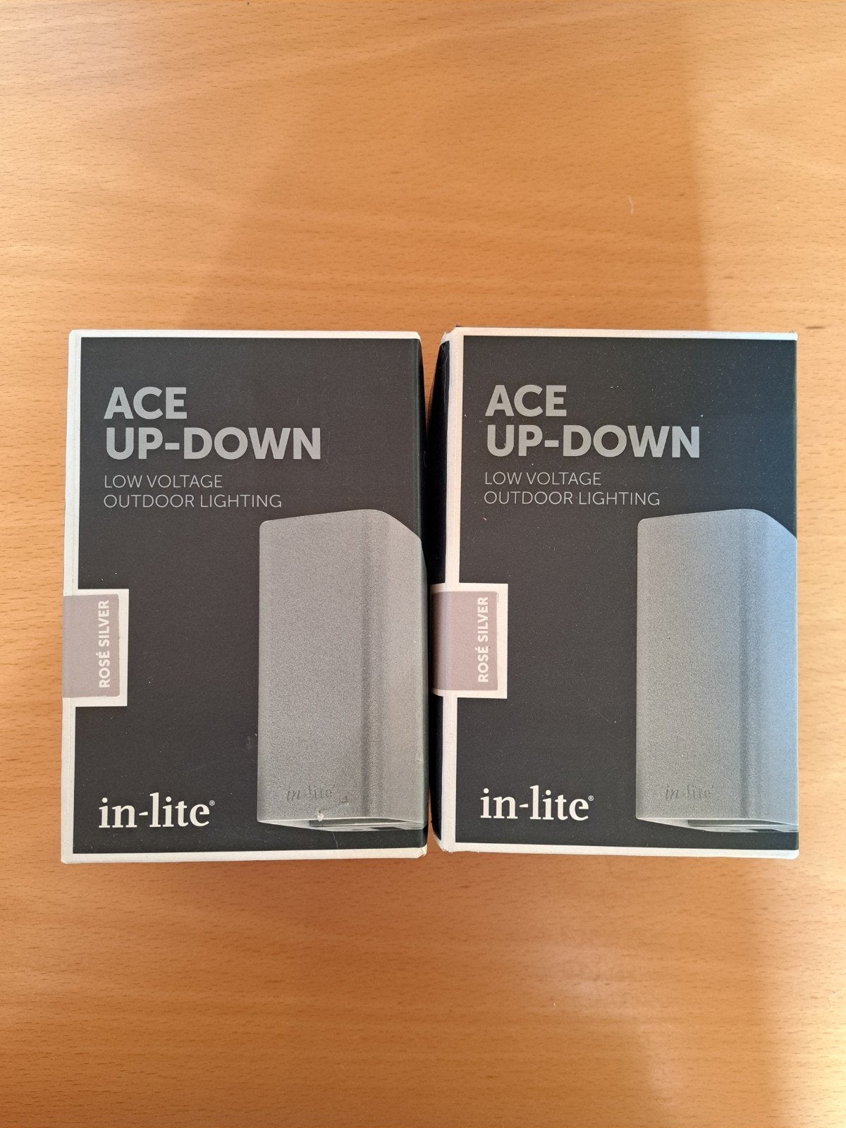 In-lite ACE UP-DOWN Buitenverlichting Rosé Zilver (2 stuks), Tuin en Terras, Ophalen, Minder dan 50 watt, Wandlamp, Netvoeding