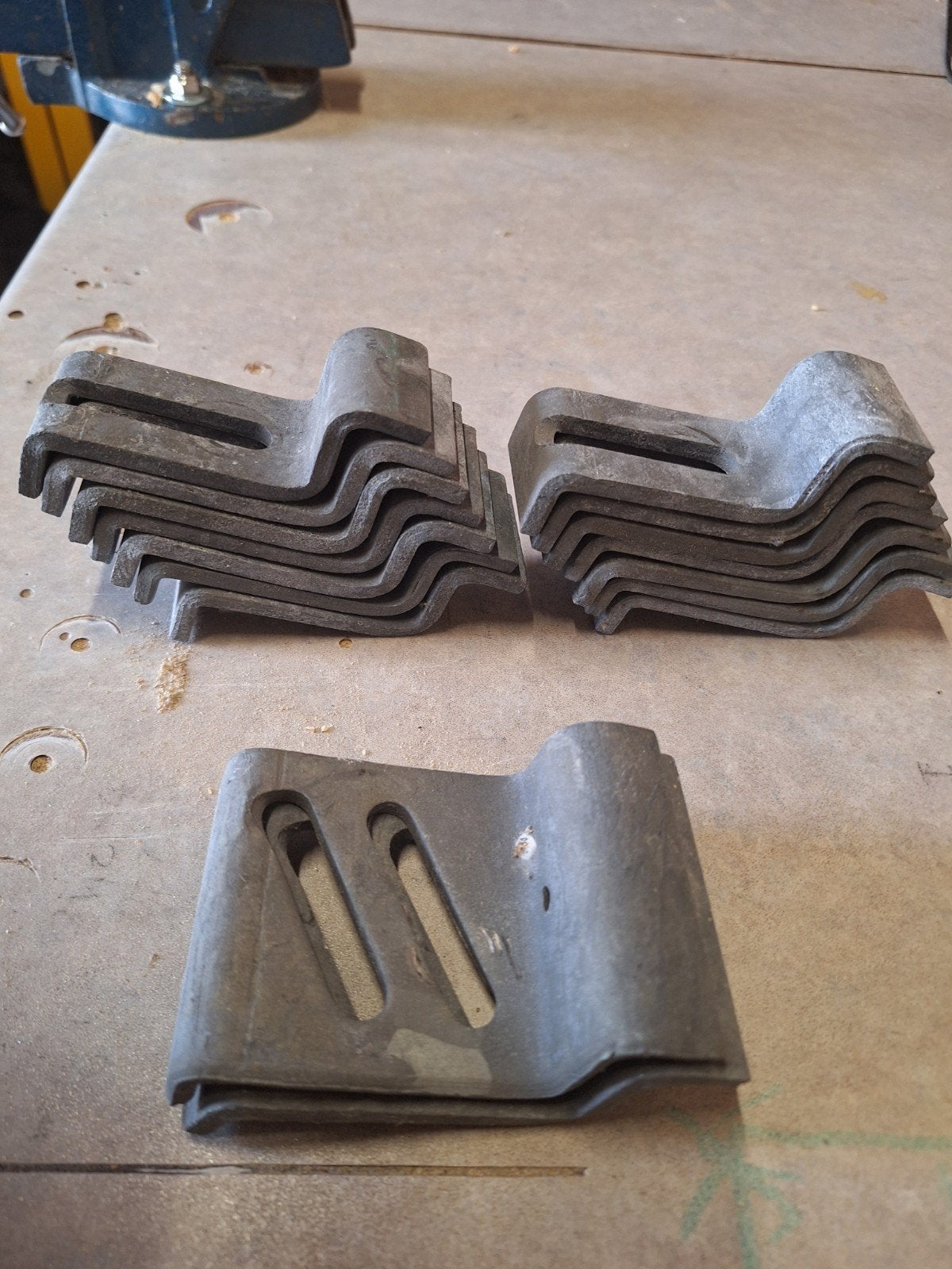 Metalen beugels voor diverse toepassingen, Ophalen