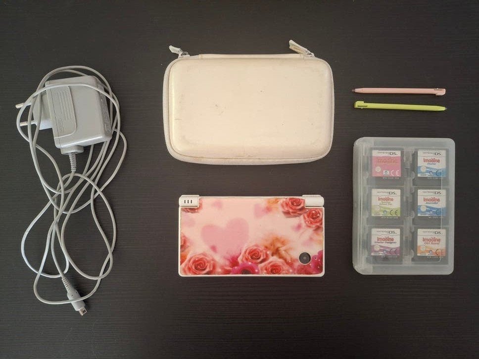 Nintendo DSi met 17 games en accessoires, Spelcomputers en Games, Spelcomputers | Nintendo DS, Gebruikt, Wit, Dsi, Ophalen of Verzenden