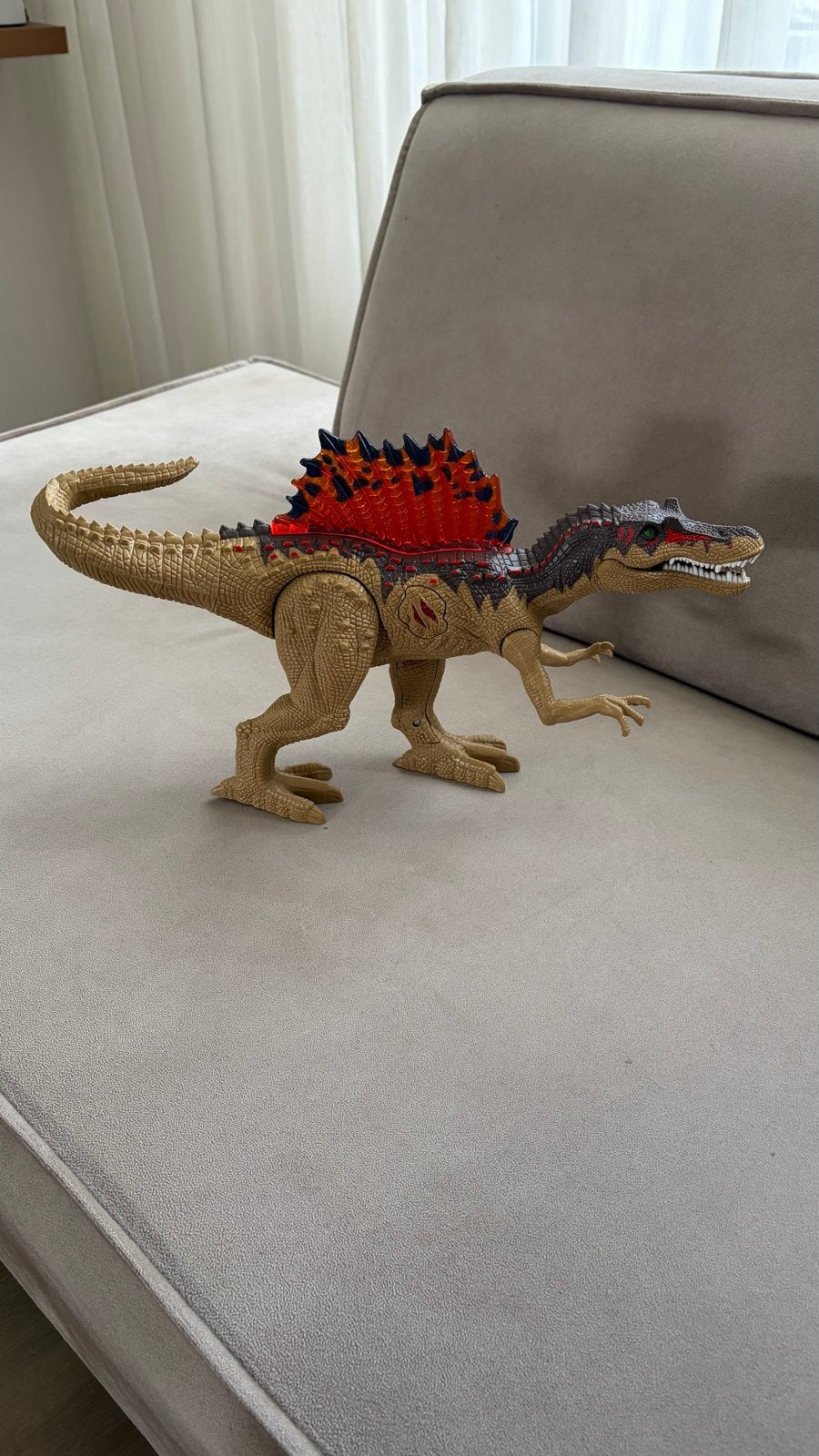 Dinosaurus speelgoed met licht - Spinosaurus, Ophalen of Verzenden, Zo goed als nieuw, Jongen of Meisje