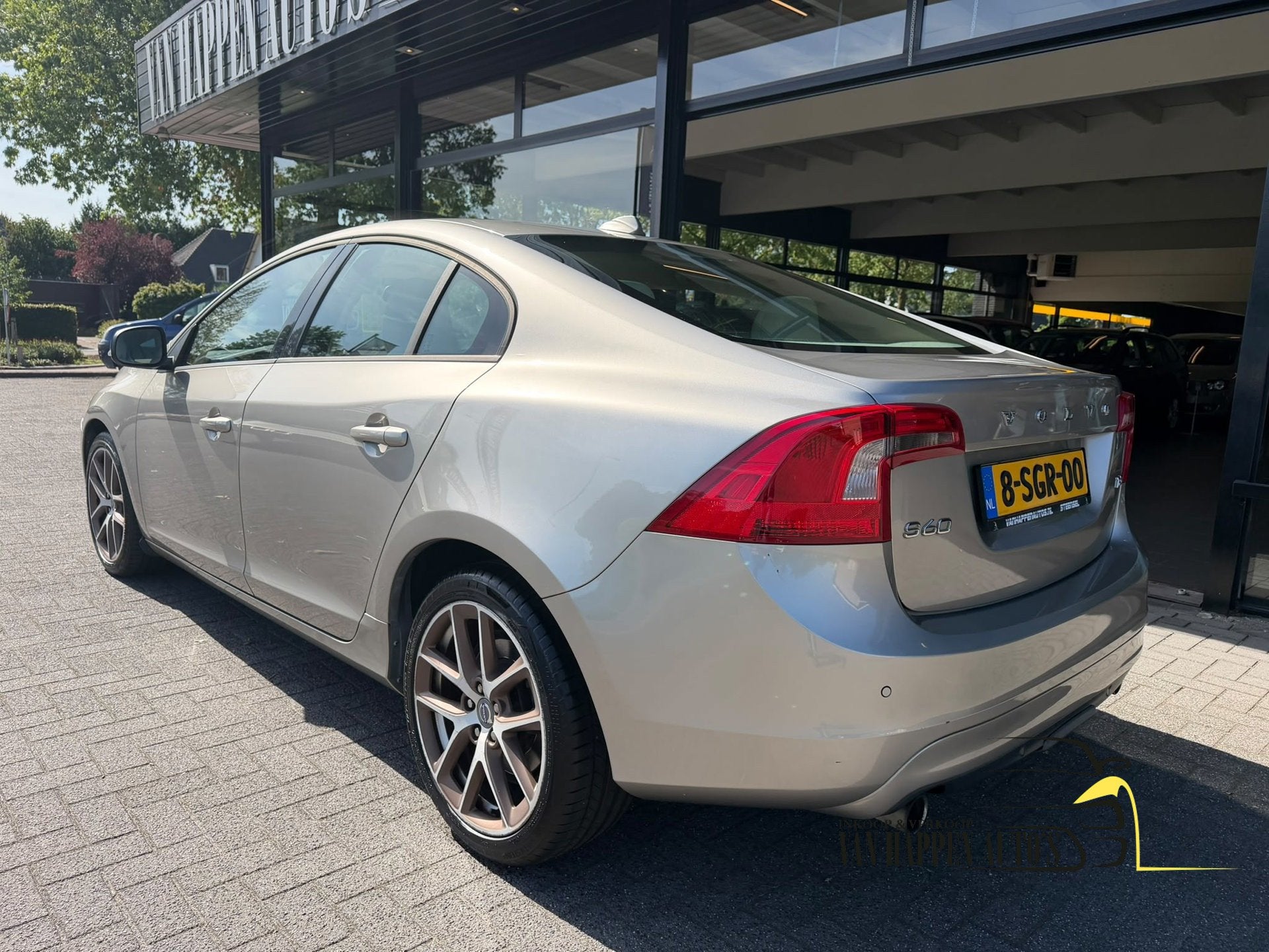 Volvo S60 1.6 T3 Kinetic / Automaat / 84131 km, Auto's, Volvo, 15 km/l, Gebruikt, 4 cilinders, 150 pk