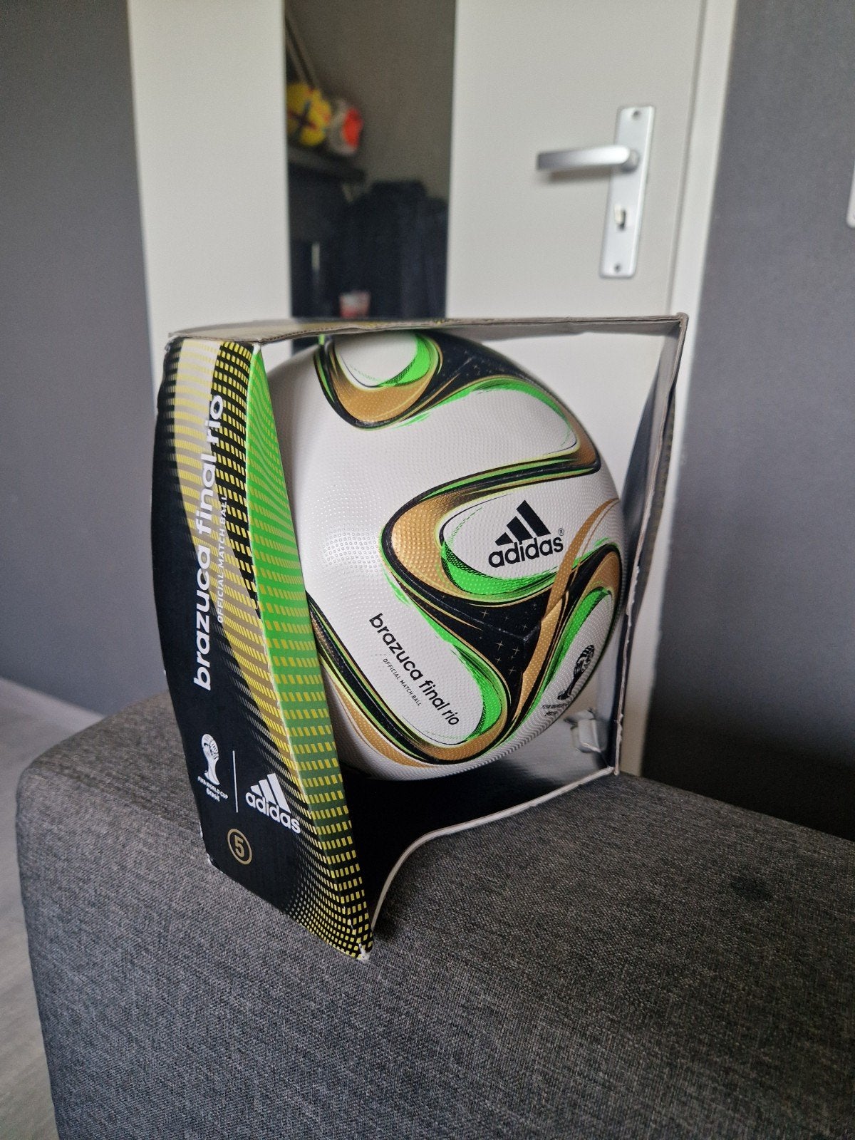 Adidas Brazuca final Rio OFFICIAL MATCHBALL (WK 2014), Ophalen of Verzenden, Nieuw, Buitenlandse clubs