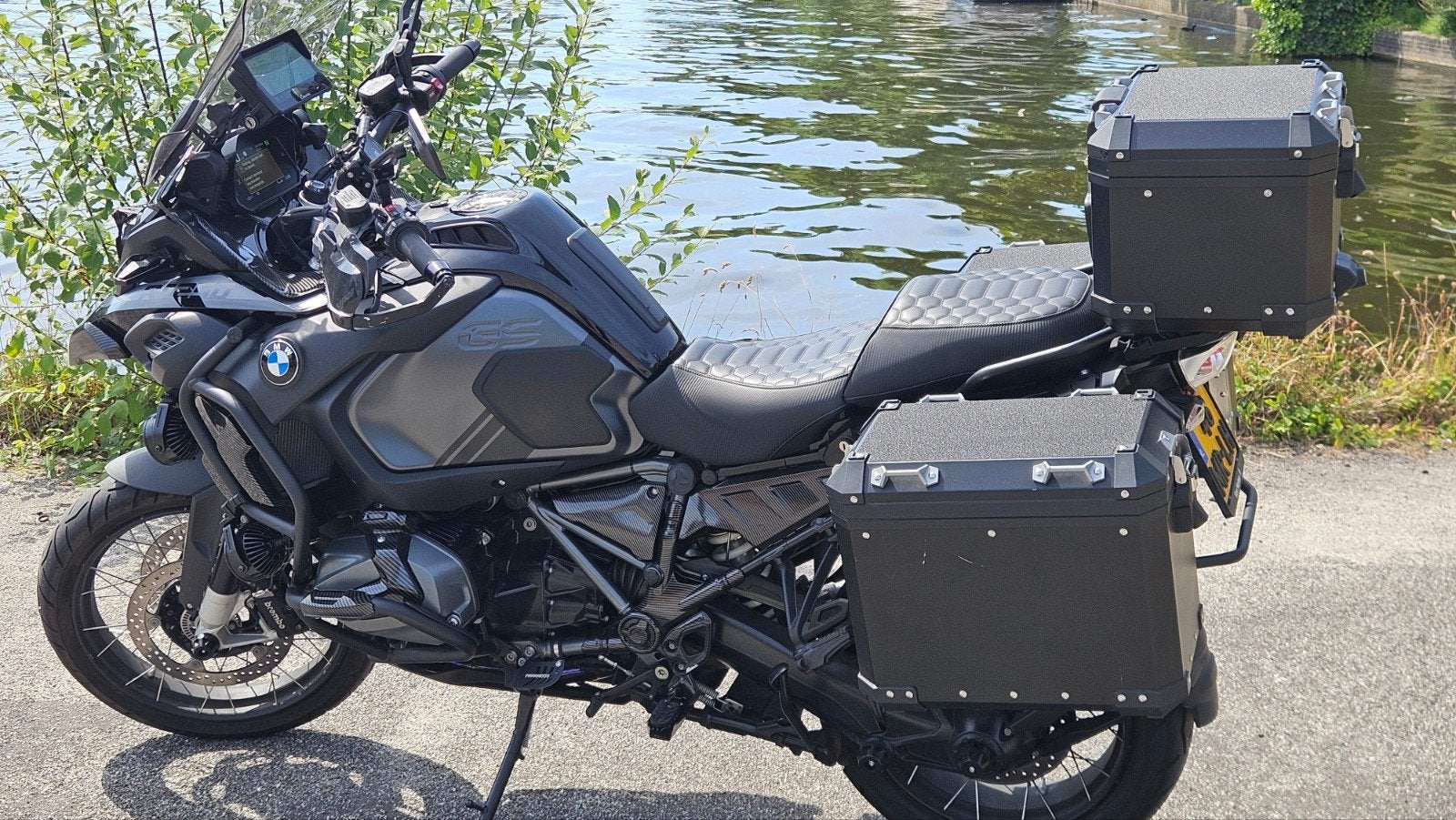BMW R 1250 GS Adventure - Vol Triple Black, Motoren, 2 cilinders, Occasion, Motorrijbewijs A, Handvatverwarming