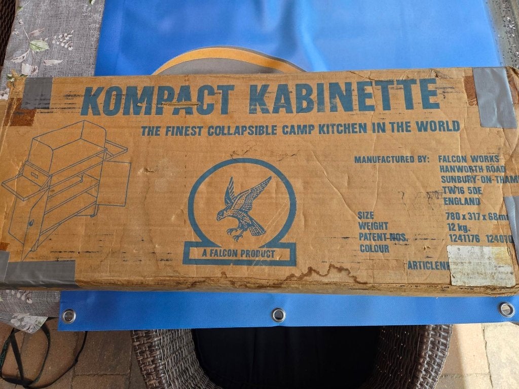 Vintage campingkastje, Caravans en Kamperen, Kampeermeubelen, Ophalen of Verzenden, Gebruikt, Campingkast