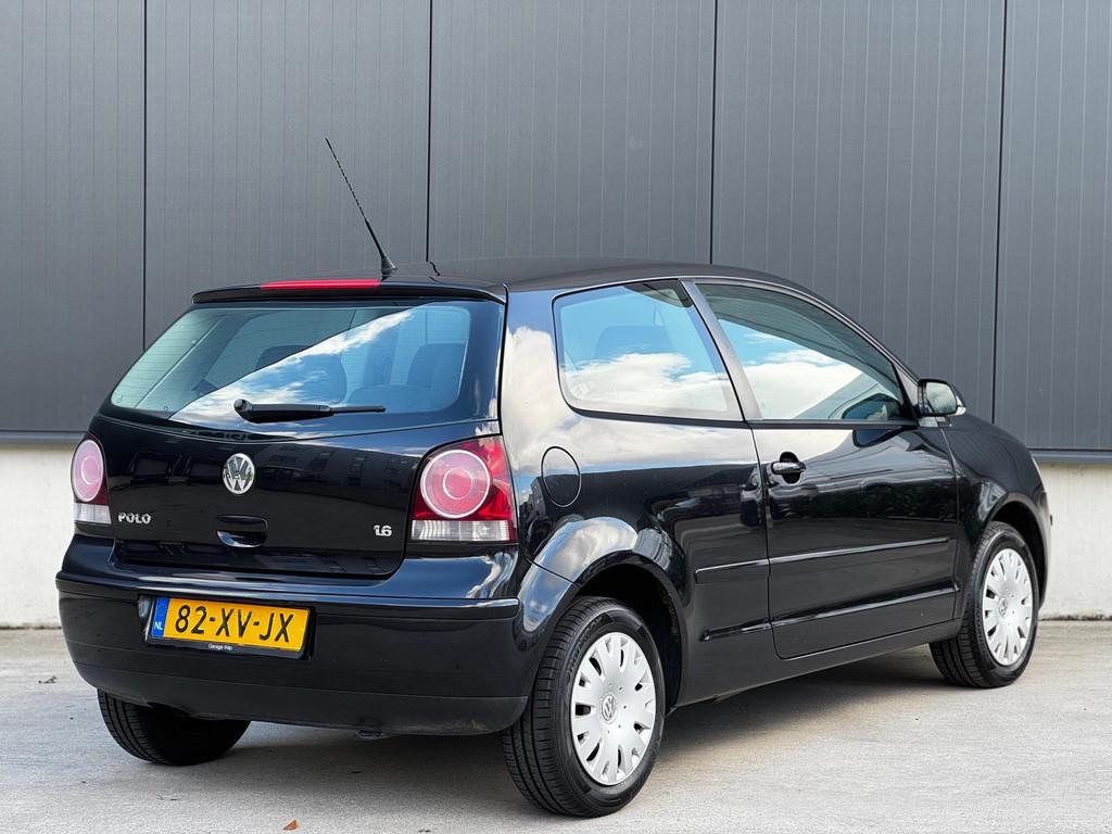 Volkswagen Polo 1.6-16V Optive / Airco / Elec.ramen, Voorwielaandrijving, Stof, Gebruikt, Zwart