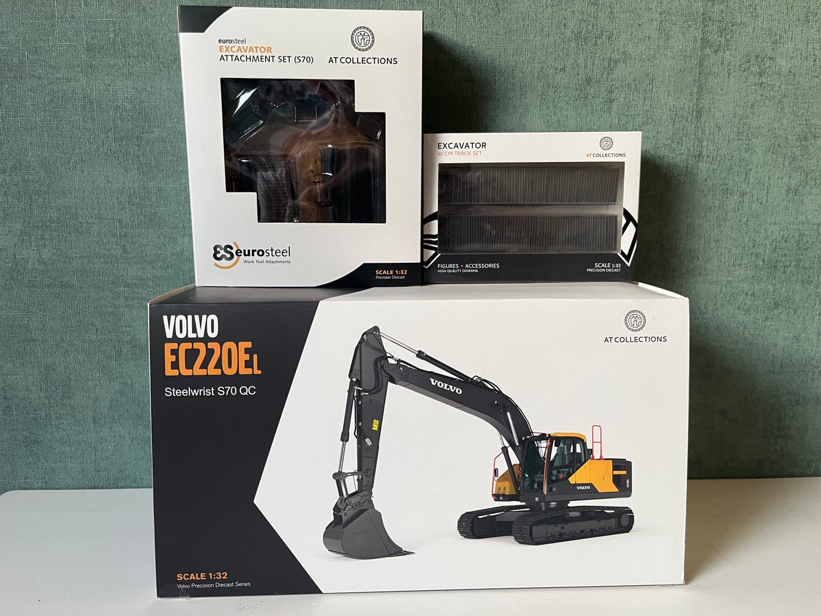 Volvo EC 220 EL / brede platen / bakkenset, Ophalen of Verzenden, Zo goed als nieuw, Tractor of Landbouw, Overige merken