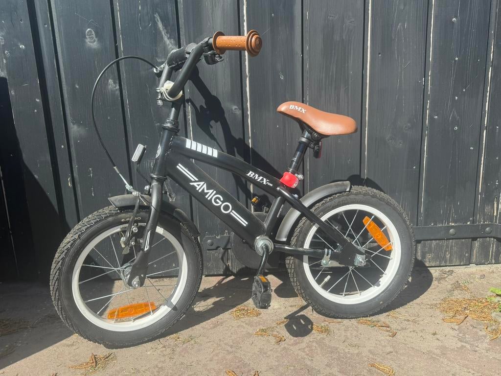 Amigo jongensfiets 14 inch, Ophalen of Verzenden, Zo goed als nieuw, Minder dan 16 inch, Zijwieltjes