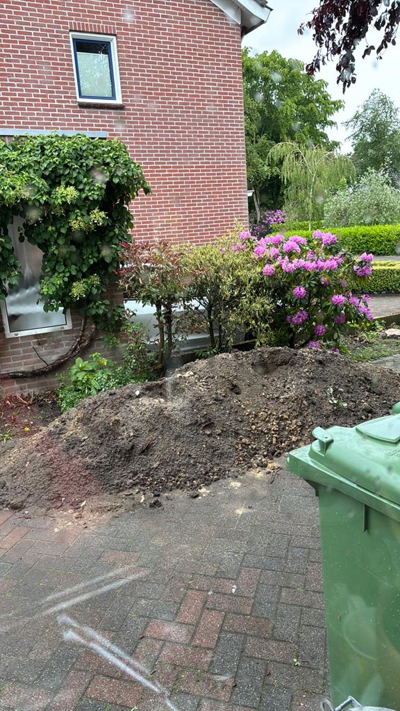 Zwart met geel zand vermengd - ong 2 m3 -direct beschikbaar, Tuin en Terras, Zand, Ophalen, Gebruikt, Ophoogzand