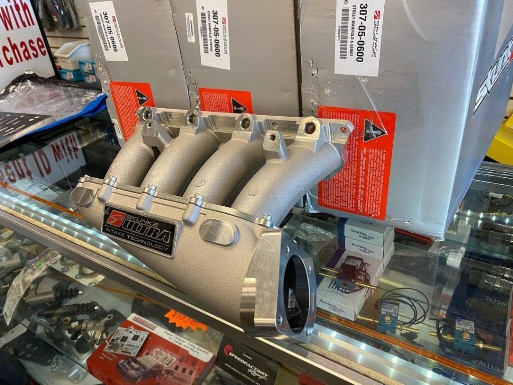 Skunk2 intake Manifold spruitstuk Honda Civic Integra K20a2