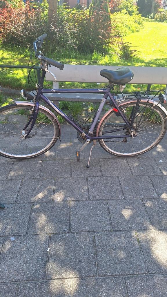 Mooi herenfiets gazelle met versnellingen en verlichtin en a, Fietsen en Brommers, Ophalen of Verzenden, Zo goed als nieuw, Gazelle