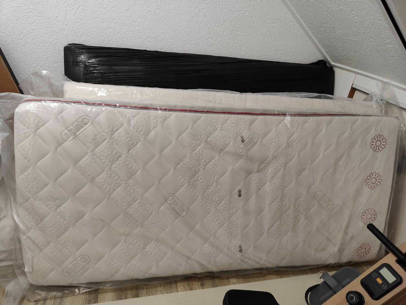 Twee Alpin matrassen 90x200cm, 90 cm, Eenpersoons, Ophalen of Verzenden, Zo goed als nieuw