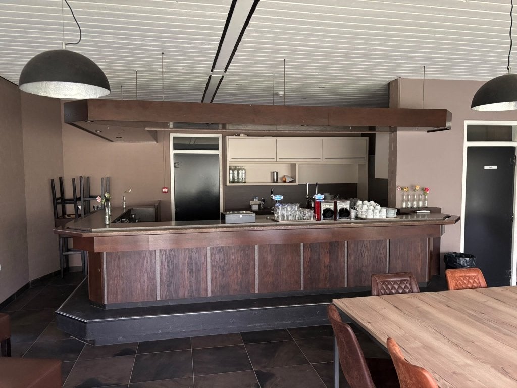 Complete bar en toog, Ophalen, Gebruikt