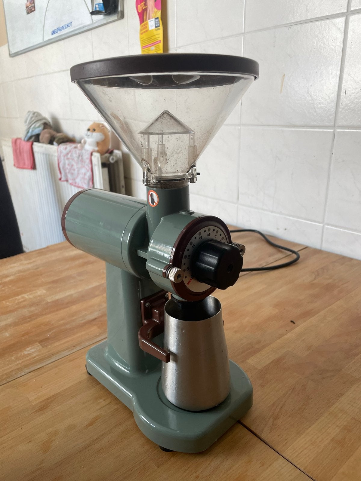 Urbanic 70s koffiemolen, Gebruikt, Overige modellen, 10 kopjes of meer, Koffiebonen