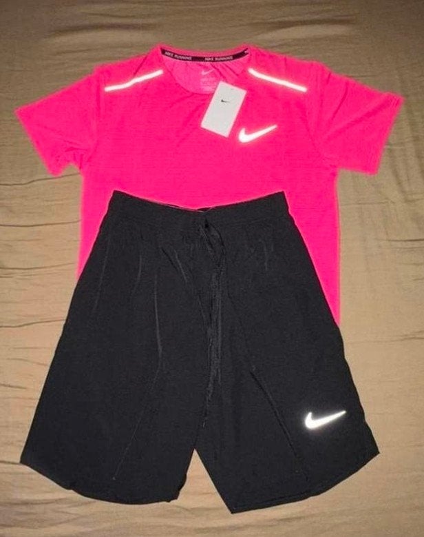 Nike setjes nike tee, Fitness, Maat 48/50 (M), Zwart, Nike