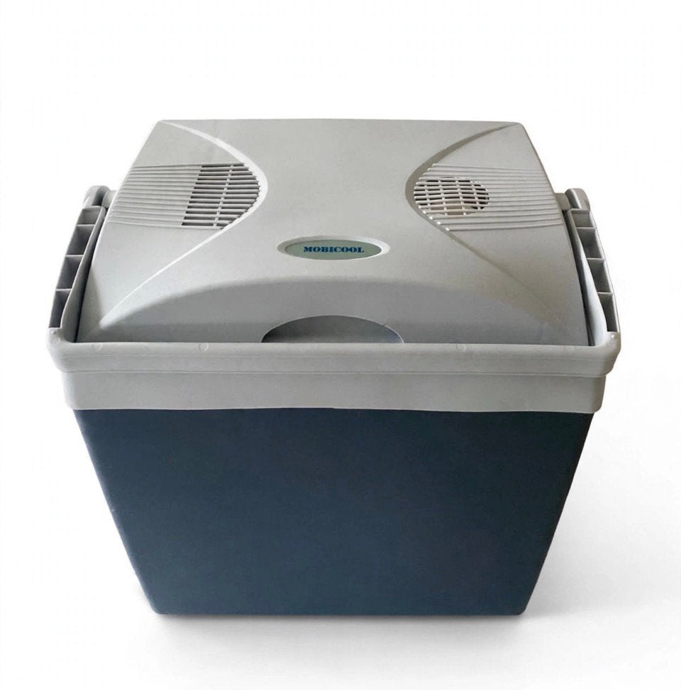 Mobicool koelbox 12V + 230V met carpoint converter. Compleet, Ophalen, Zo goed als nieuw, Koelbox, Elektrisch