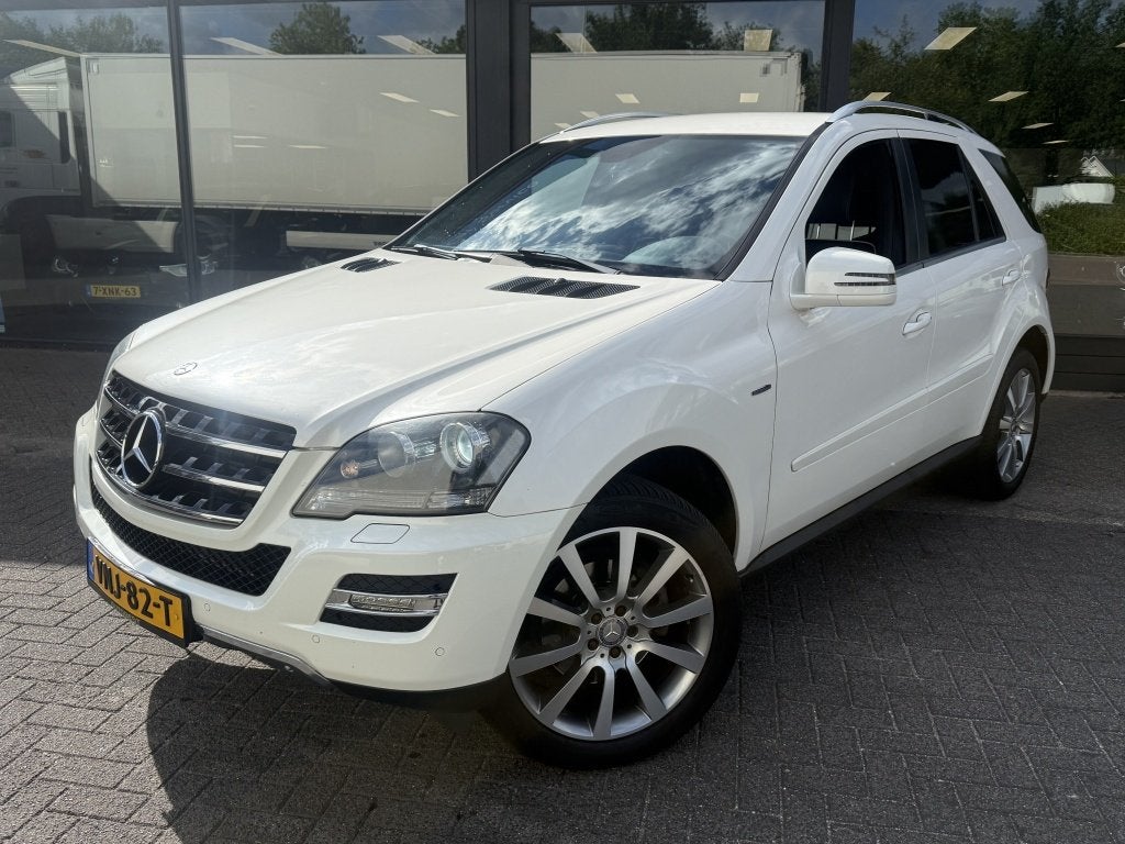 Mercedes-Benz M-Klasse 300 CDI BlueEFF. (bj 2011, automaat), Auto's, Mercedes-Benz, Automaat, Euro 5, Gebruikt, Leder