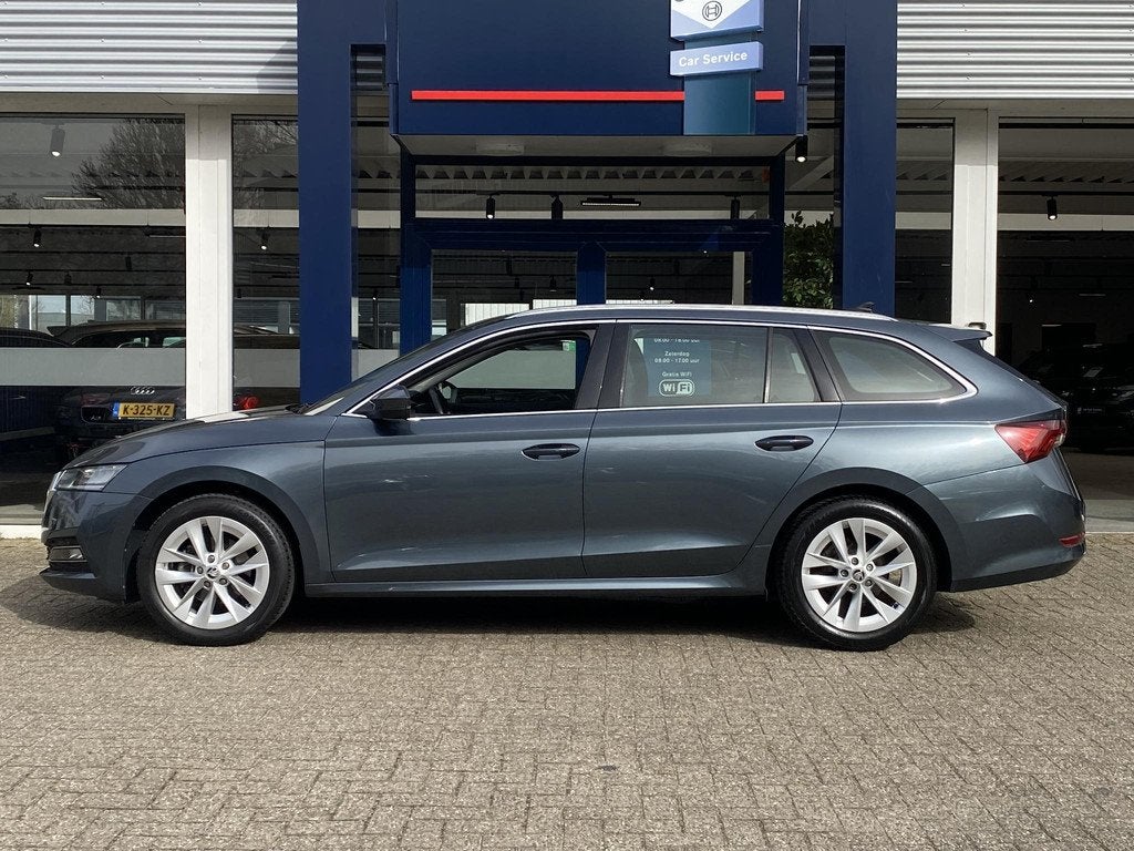 Skoda Octavia Combi 1.0 e-TSI Business Edition Plus / Automa, Stof, Gebruikt, 1253 kg, Hybride Elektrisch/Benzine