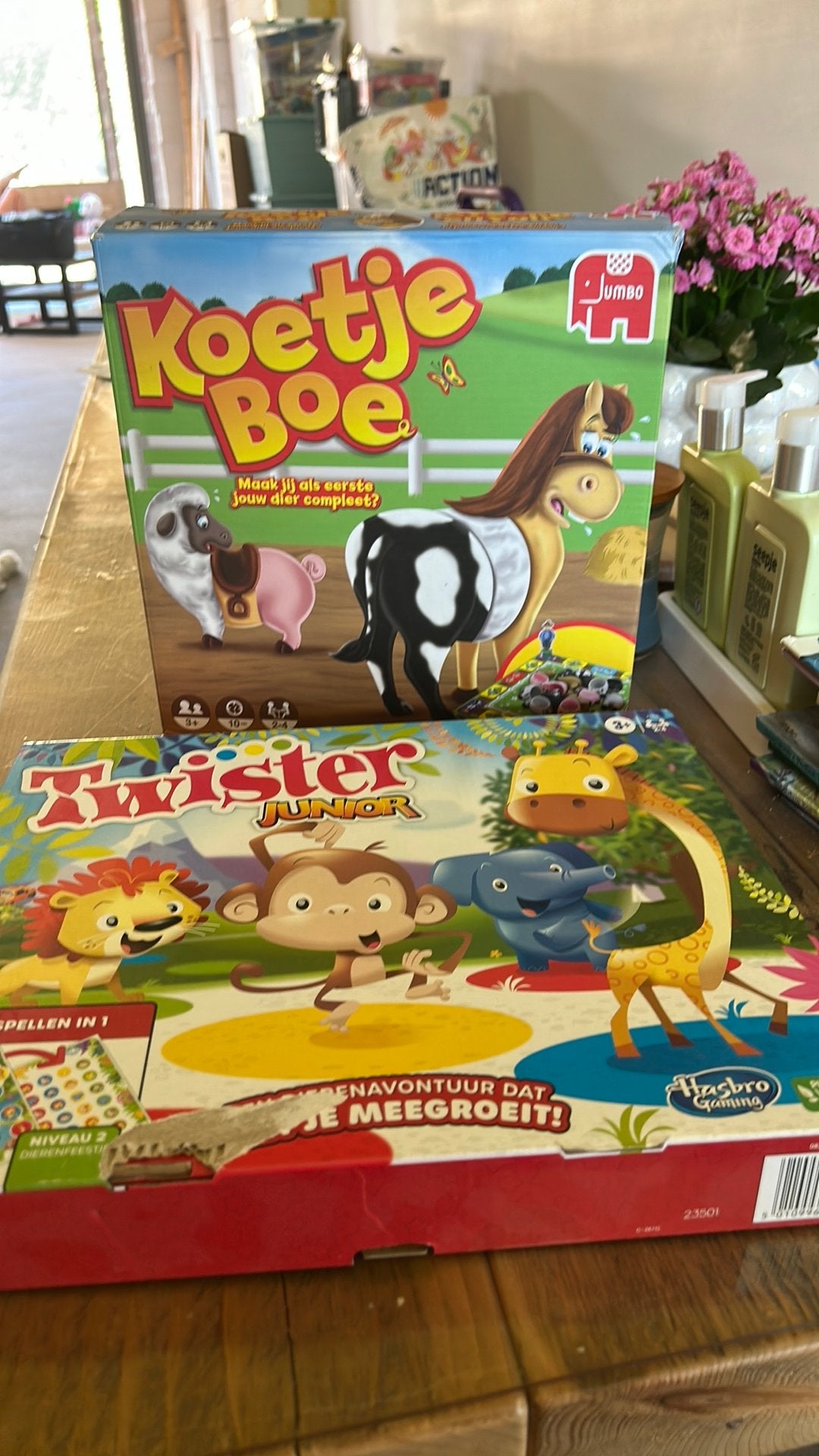Spelletjes kleuters, twister junior en koetjeboe, Ophalen of Verzenden