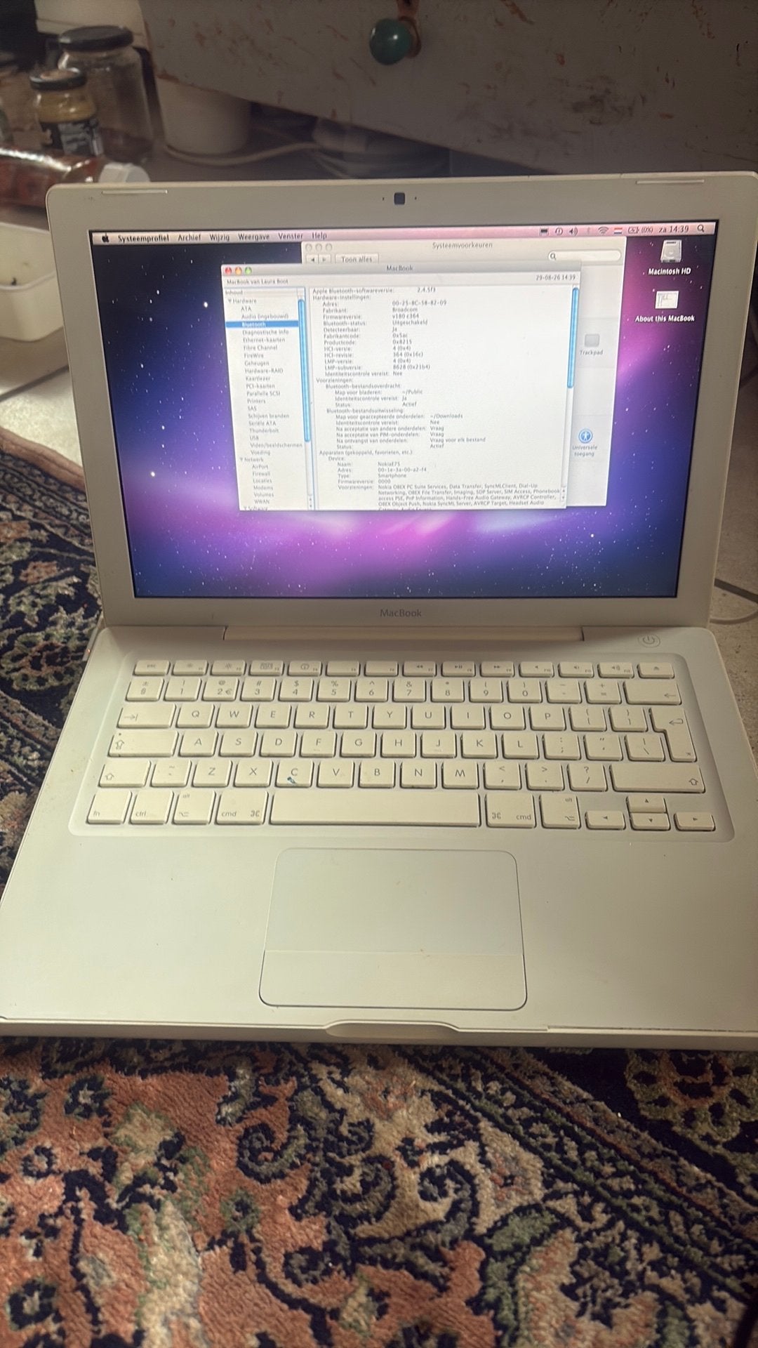 Macbook 5,2 2009 intel core 2 duo, Computers en Software, Gebruikt, Qwerty, 13 inch, Ophalen of Verzenden
