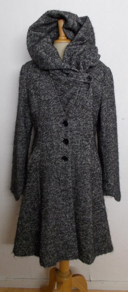 50% wollen jas met capuchon/klokkend model v Erich Fend! 40, Verzenden, Zo goed als nieuw, Maat 38/40 (M), Grijs