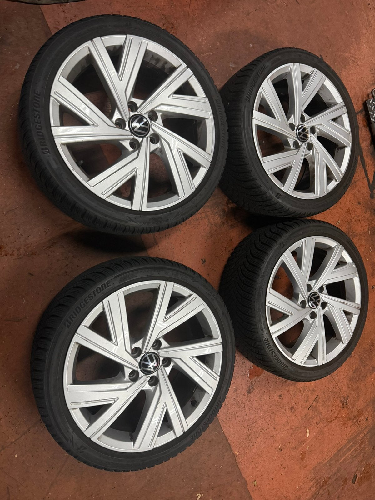 Volkswagen golf 18 inch bergamo winterset velge caddy touran, 18 inch, Gebruikt, Banden en Velgen, Personenwagen