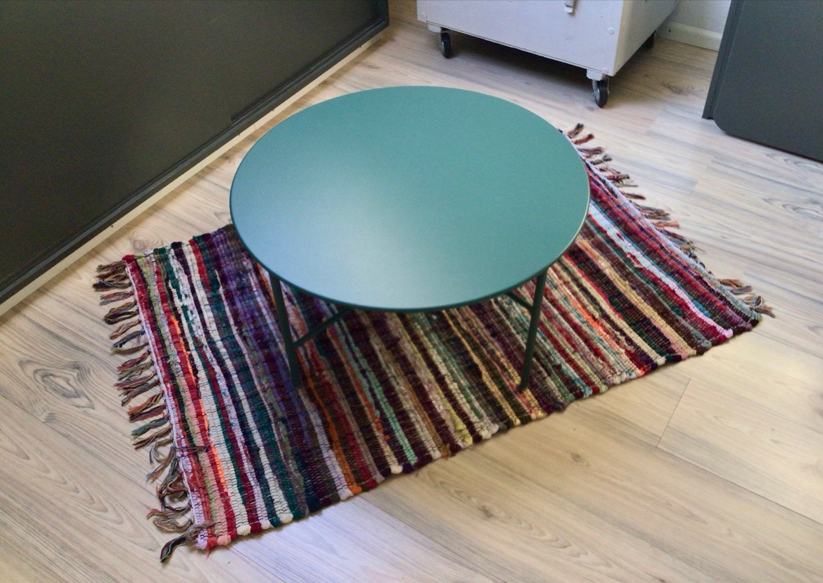 Salontafel  - Groen - 70 cm diameter, 35 cm hoog, Huis en Inrichting, Minder dan 45 cm, Gebruikt, Metaal of Aluminium, Rond