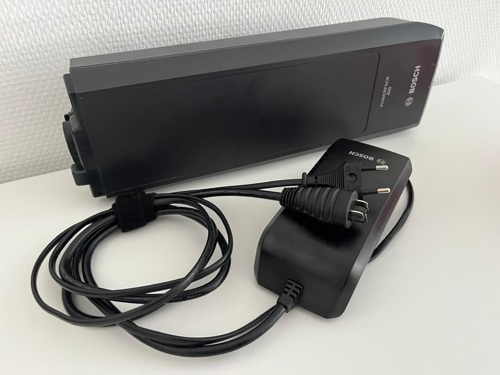 Fietsaccu Bosch - 400 watt, Fietsen en Brommers, Fietsaccessoires | Fietsaccu's, Ophalen of Verzenden, Gebruikt