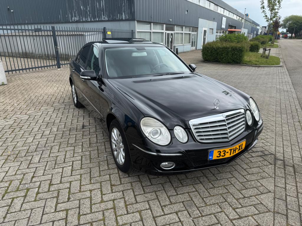 Mercedes-Benz E-Klasse 3.0 E280 Sedan Aut 2006, Auto's, Zwart, Zwart, Particulier, Sedan